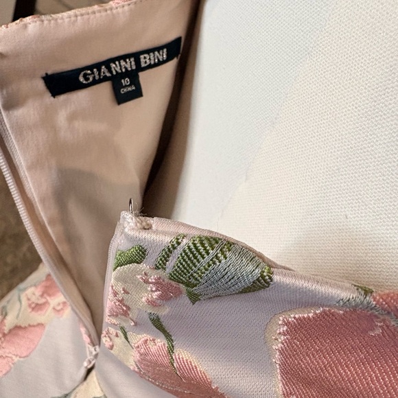 Gianni Bini Romantic Floral Jacquard Midi Dress NWT Size 10 Fancy - Picture 5 of 5